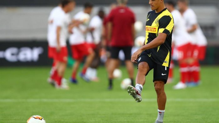 Conte confirma que Alexis está descartado para semifinales: 