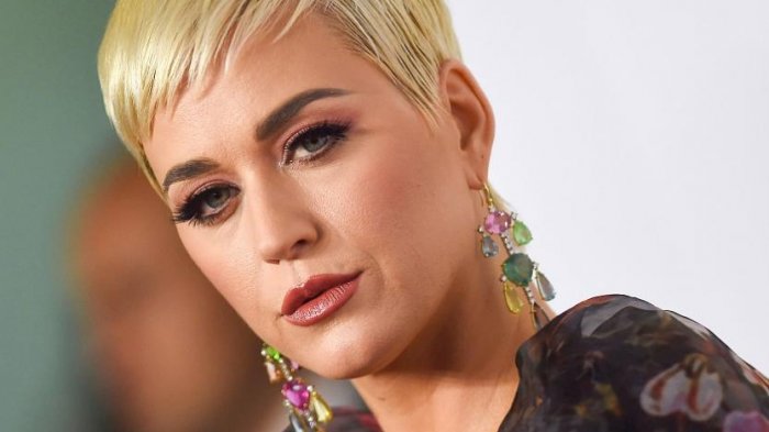 Por primera vez, Katy Perry se refiere a acusaciones de acoso sexual en su contra