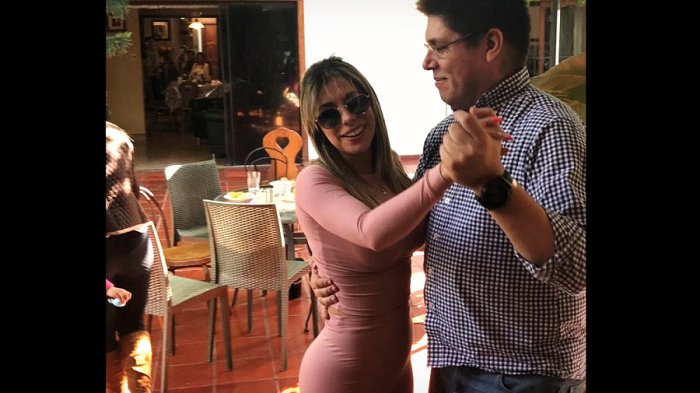 Viceministro de Salud paraguayo renunció tras escándalo por participar en fiesta con modelos