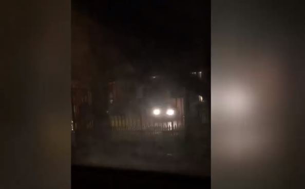 Pareja de adultos mayores frustró portonazo, pero delincuentes intentaron atropellarlos