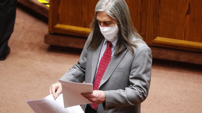 Senador Letelier califica como 