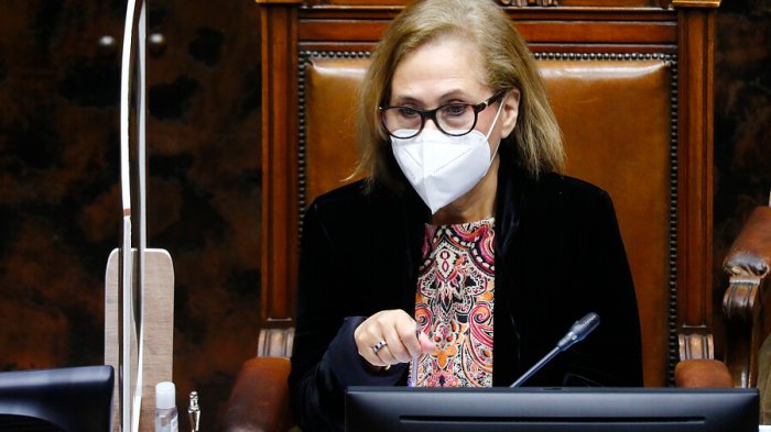 Adriana Muñoz por paro de camioneros: 