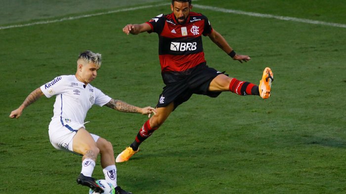 Flamengo: Huaso Isla debutó con una amarilla por falta a Soteldo