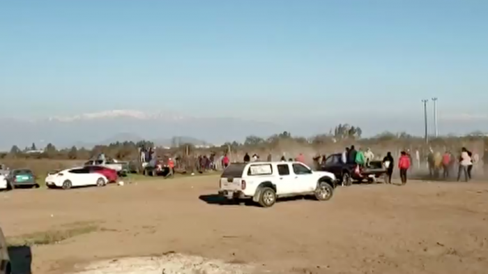 Descubren a 300 asistentes en carreras de caballos clandestinas en Lampa