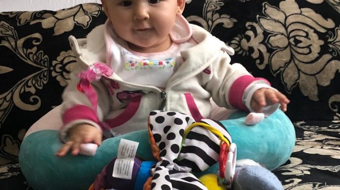 Padres claman por ayuda: Bebé con cáncer necesita tratamiento de $140 millones y la isapre no le da cobertura