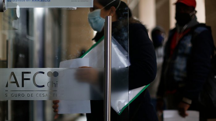 AFC llama a no ir a sucursales por ley que flexibiliza y mejora seguro de cesantía