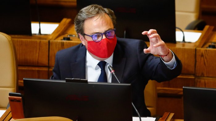 Diputado Eguiguren confirma que chofer dio positivo: Se someterá a test PCR por ser contacto estrecho