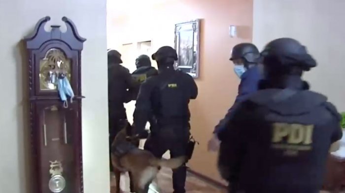 Sus lujos lo delataron: Detienen a cantante de trap que lideraba banda de narcos