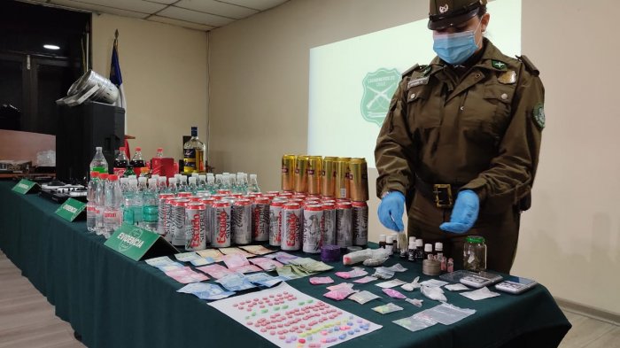 Detienen a 48 personas en fiesta clandestina: Casi la mitad tiene antecedentes por robo, hurto o tráfico de drogas