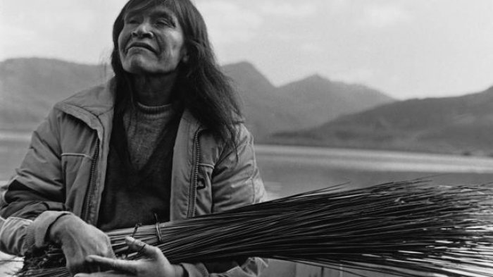 A los 85 años muere Ester María Edén Wellington, una de las últimas mujeres hablantes kawésqar