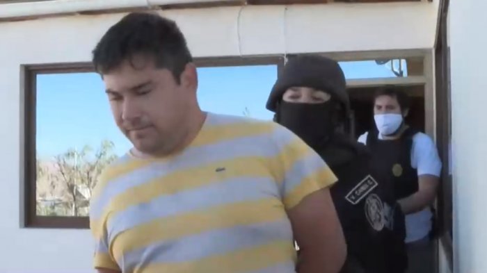 Siete carabineros son acusados de liderar banda dedicada a asaltar a contrabandistas de cigarros