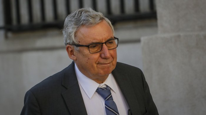 Rector Vivaldi acusa que plan de Fiestas Patrias 