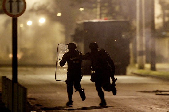 Menor de 14 años resultó herido en su mandíbula tras impacto de bomba lacrimógena en Villa Francia