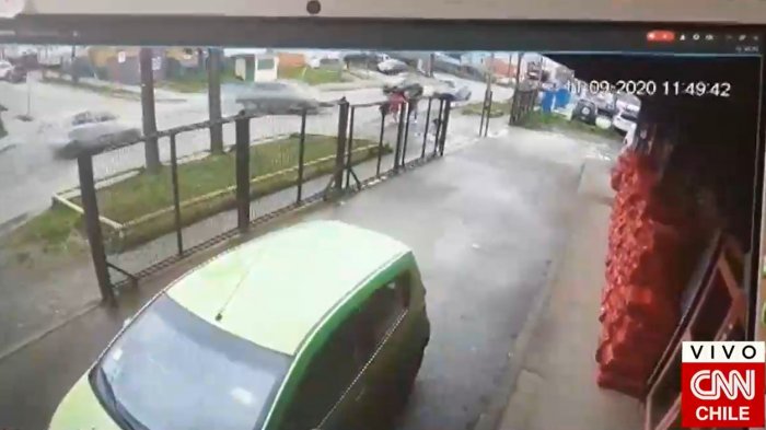 Joven de 17 años quedó grave tras ser atropellada por un adulto mayor en Ancud