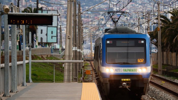 Hasta 7 viajes gratis: Metro de Valparaíso premiará a los pasajeros que recarguen sus tarjetas de forma remota