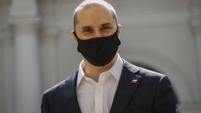 Bellolio dice que contagiados con COVID-19 pueden votar, 