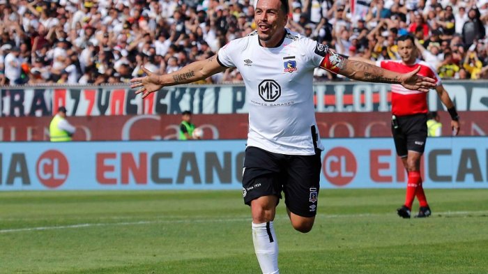 Paredes se acerca a Zamorano y al “Pata bendita” en histórico registro del fútbol chileno