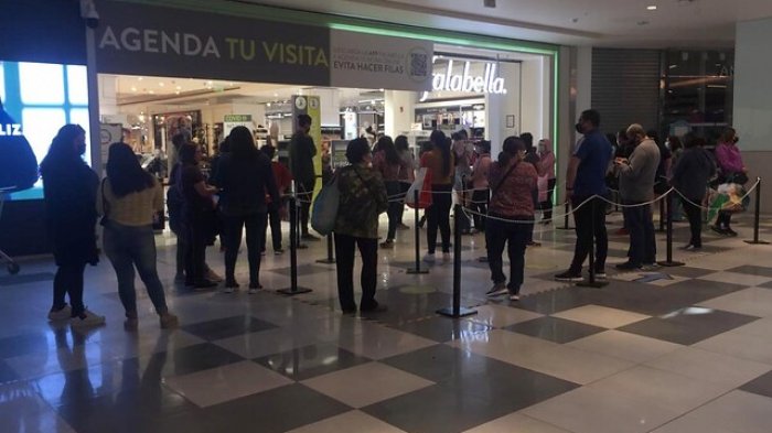Preocupante aglomeración tras reapertura de mall en Independencia