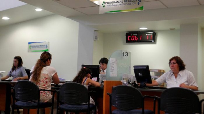 Disminución de valores en planes de Isapres para mujeres: ¿Cómo acceder a los nuevos precios?