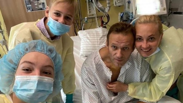 Alexey Navalny fue dado de alta tras envenenamiento