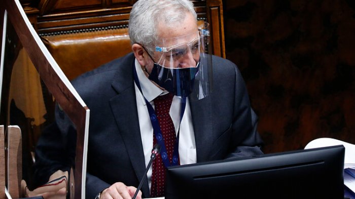 TC acogió a trámite requerimiento de Raúl Guzmán, pero rechazaron su petición de suspensión