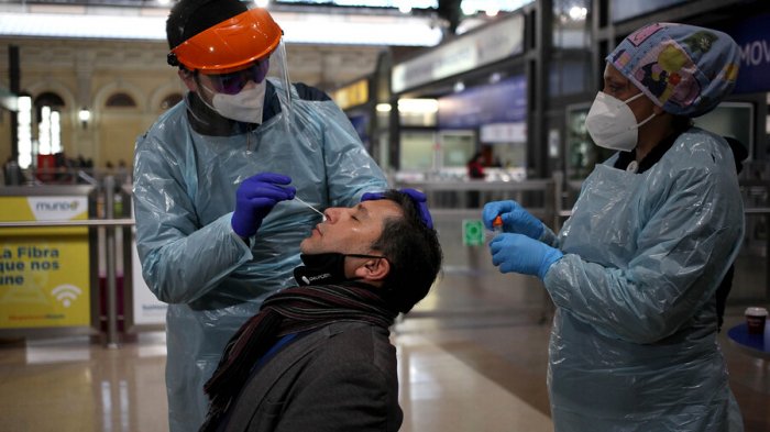 Aumentan casos activos en región Metropolitana nueve días después de Fiestas Patrias