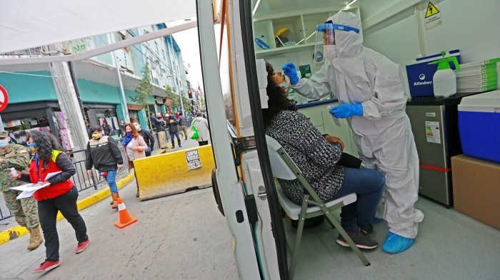 Proponen descansos compensatorios y reconocimiento económico para personal de salud que enfrenta el COVID-19