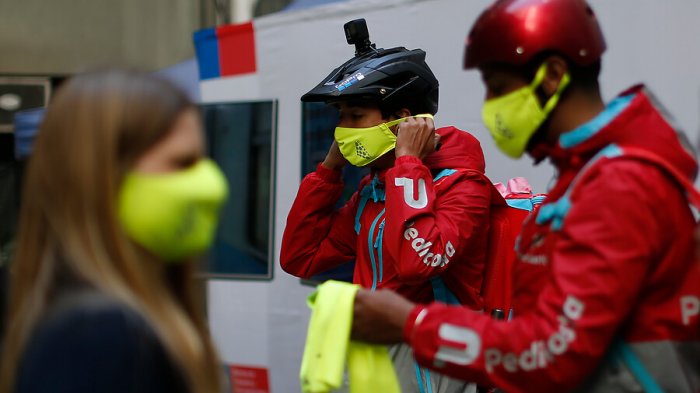 Primer fallo en Chile: Tribunal sostiene que existe relación laboral entre app de delivery y sus trabajadores