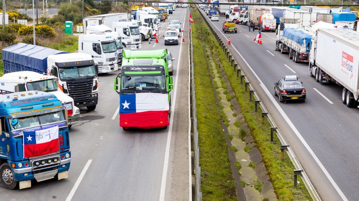 Quema de camiones: CNTC advierte que podrían retomar el paro si no aceleran la ley Barrios