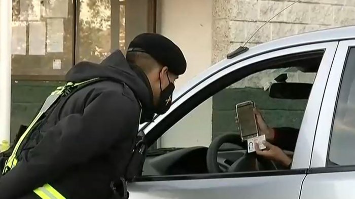 Pese a inicio de cordones sanitarios: Más de 90 mil vehículos han salido de la capital