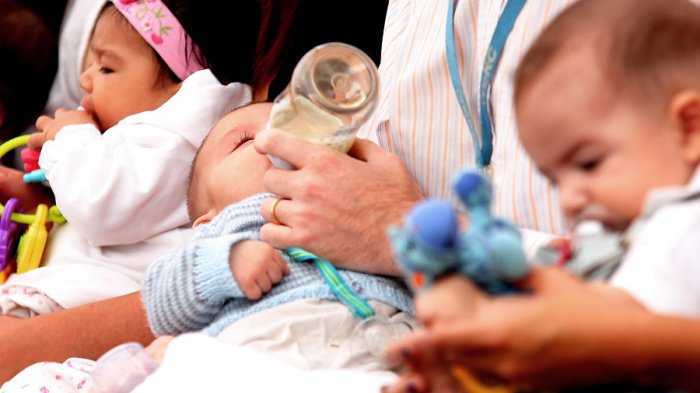 Perder el trabajo o cuidar a sus hijos: La angustiante decisión al vencer la licencia médica preventiva parental