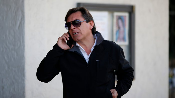 Claudio Fariña ahora es garzón en un restaurante: 