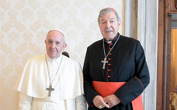 Papa Francisco recibió en El Vaticano a cardenal absuelto por delitos de pederastia