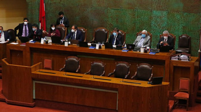 Reajuste del salario mínimo pasa a Comisión Mixta tras ser rechazado por la Cámara de Diputados