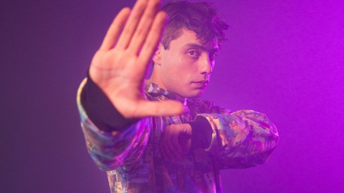 Rimas de reinvención: El rapero nacional EnSecreto presenta su nuevo álbum 