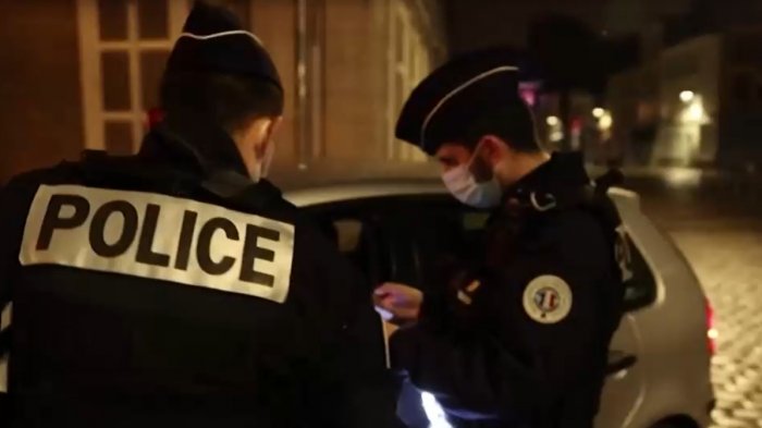 Al menos 4 detenidos por asesinato de profesor en Francia eran sus alumnos