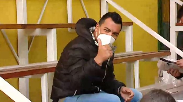 Cumpliendo con su deber cívico: Esteban Paredes ya está instalado como vocal de mesa