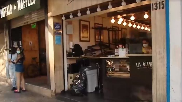 Multan a local de Providencia por venta de alcohol en medio del plebiscito