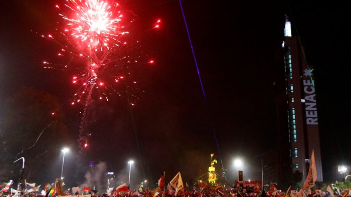 “Una abrumadora mayoría”: La reacción de los medios internacionales por el triunfo del Apruebo