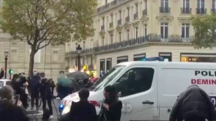 Arco del Triunfo fue evacuado por amenaza de bomba en París