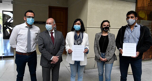 Proyecto busca que ministros y parlamentarios no puedan postular a constituyentes