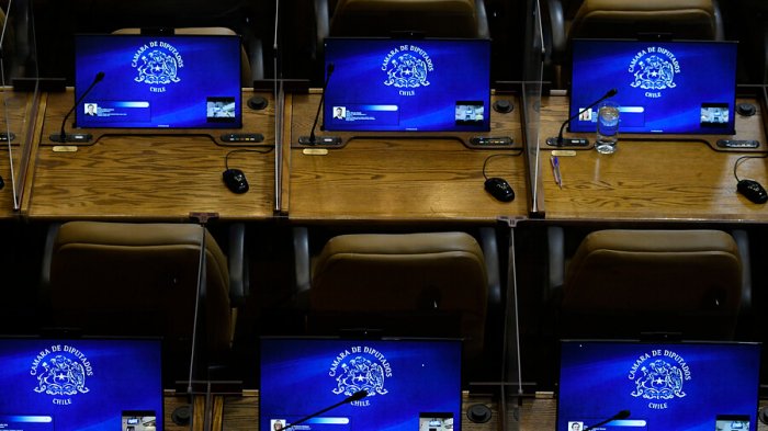 Fundación Jaime Guzmán asegura que contratos con diputados UDI 