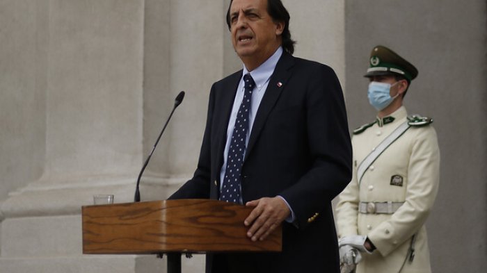 Cámara aprobó acusación constitucional contra Víctor Pérez