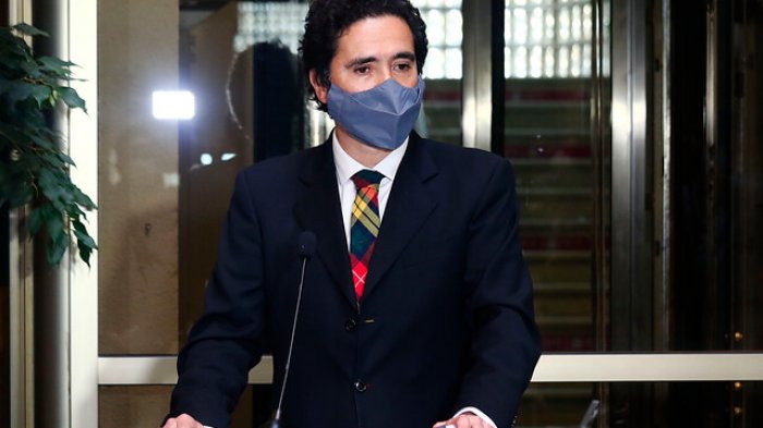 Ministro de Hacienda confirma que la cartera ya recibió los datos de las personas que retiraron el 10%