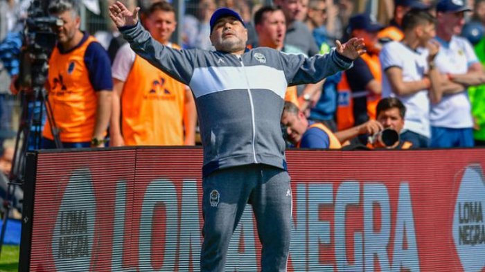 “Cuadro de abstinencia”: La razón por la que Maradona deberá continuar internado