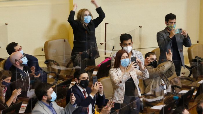 Cámara aprobó el segundo retiro del 10% y ahora pasa al Senado