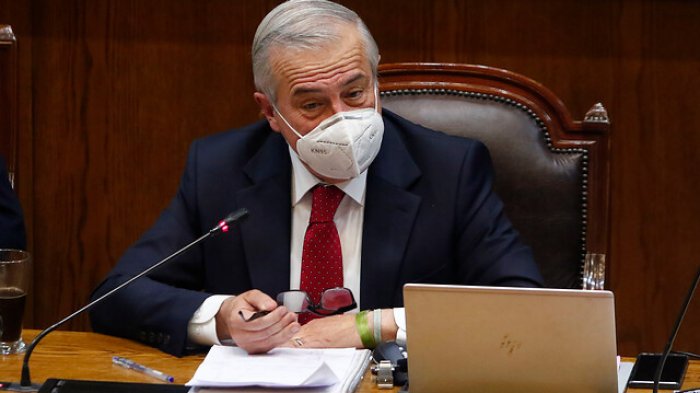 Mañalich reiteró que “no hubo registro paralelo” de muertos por COVID-19 en declaración judicial