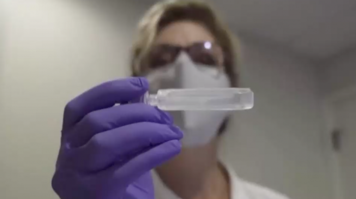 Debe ser almacenada a -70°C: Las complicaciones de la vacuna de Pfizer detrás de sus alentadores resultados