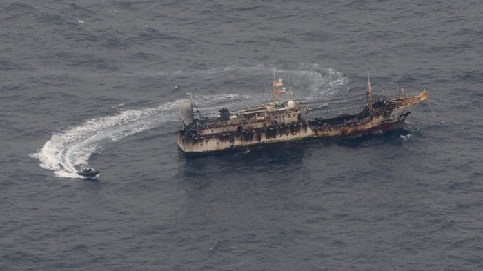 Armada sostiene que supuesto avistamiento de embarcaciones chinas en Taltal es información falsa