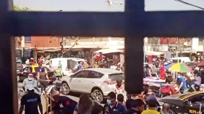 El drama de los vecinos del Barrio Meiggs: Viven encerrados entre los robos y el comercio ambulante